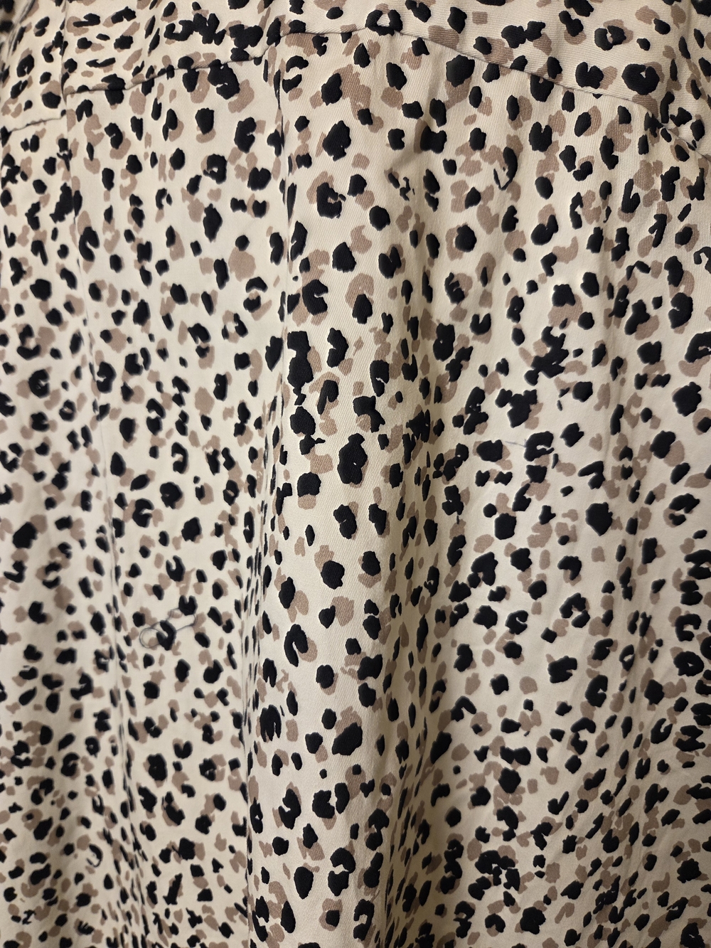 Button-Front Leopard Print Shirt Dress — Beige Black Spotted NWT - Picture 9 of 15